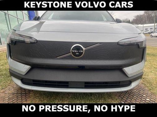 Vapour Grey 2026 Volvo EX30 TWIN MOTOR CROSS COUNTRY ULTRA