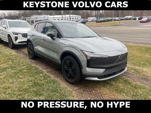 Vapour Grey 2026 Volvo EX30 TWIN MOTOR CROSS COUNTRY ULTRA