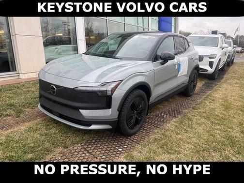 Vapour Grey 2026 Volvo EX30 TWIN MOTOR CROSS COUNTRY ULTRA