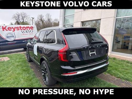 Onyx Black 2026 Volvo XC90 Plug-In Hybrid T8 Plus 7-Seater