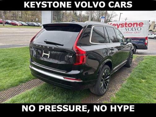 Onyx Black 2026 Volvo XC90 Plug-In Hybrid T8 Plus 7-Seater