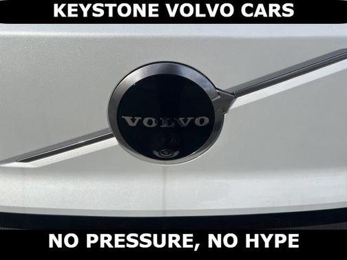 Crystal White 2026 Volvo EX30 Twin Motor Ultra
