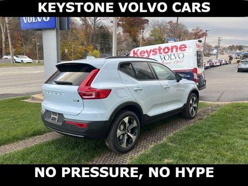 2026 Volvo XC40 B5 Plus