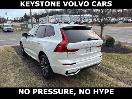 2025 Volvo XC60 B5 Plus