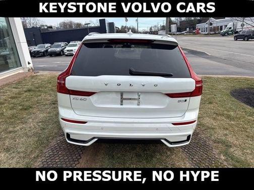 2025 Volvo XC60 B5 Plus