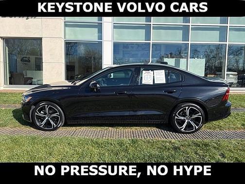 2025 Volvo S60 Plus