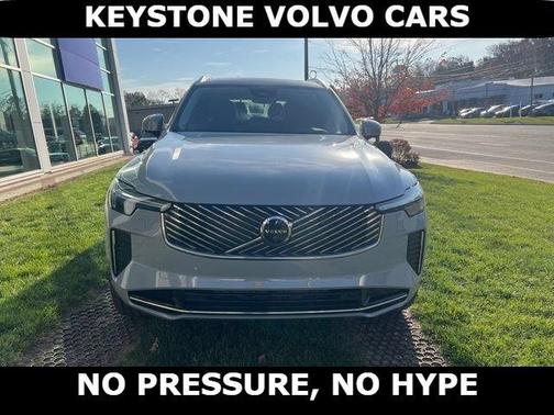 Vapour Grey 2026 Volvo XC90 B6 Plus 7-Seater