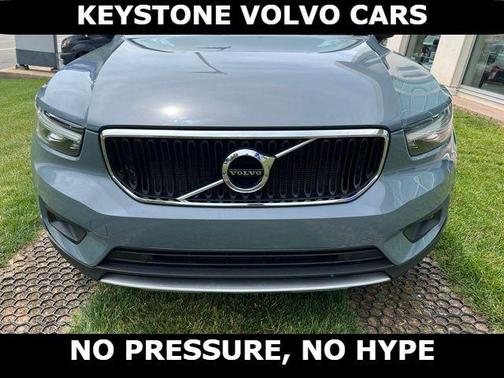Thunder Gray 2021 Volvo XC40 T5 Momentum