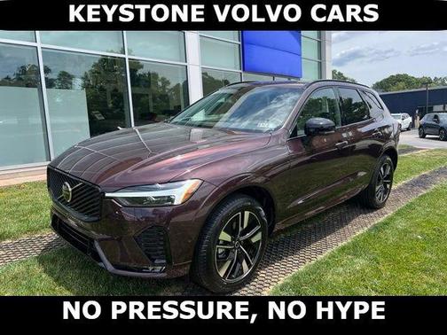 Mulberry Red 2026 Volvo XC60 B5 Plus