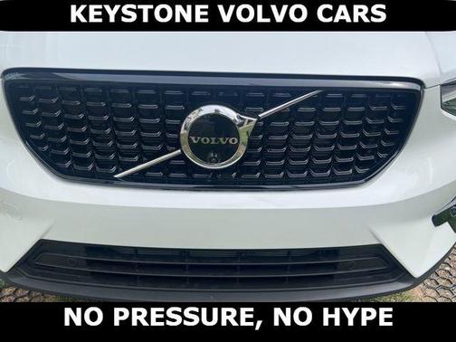 2026 Volvo XC40 B5 Plus