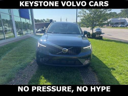 2026 Volvo XC40 B5 Ultra