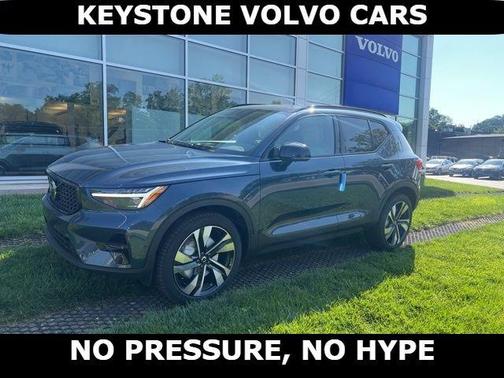 2026 Volvo XC40 B5 Ultra