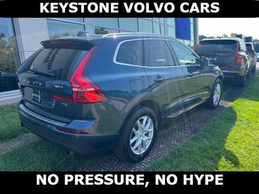 Denim Blue 2020 Volvo XC60 T5 Momentum
