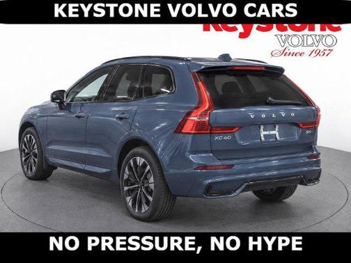 Denim Blue 2027 Volvo XC60 B5 PLUS