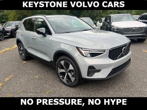 Vapour Grey 2026 Volvo XC40 B5 Core