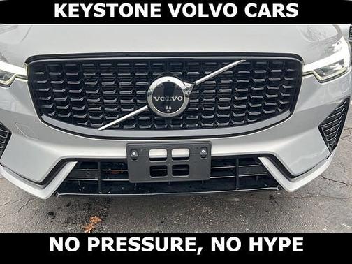 2025 Volvo XC60 Plus