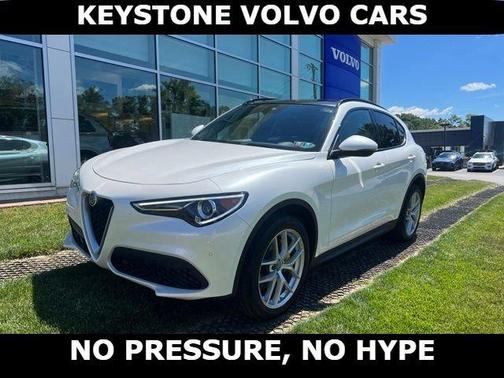 White Tri-Coat 2019 Alfa Romeo Stelvio Ti Sport