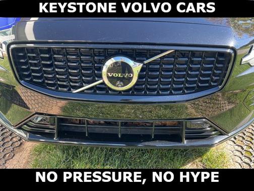 2025 Volvo S60 B5 Plus