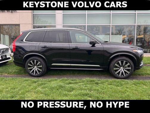 Onyx Black 2025 Volvo XC90 B5 Core