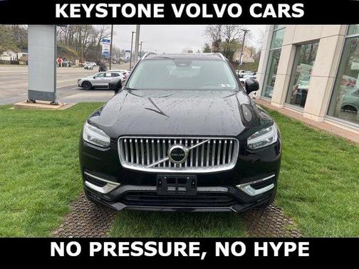 2025 Volvo XC90 B5 Core