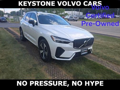 2023 Volvo XC60 Recharge Plug-In Hybrid Plus Dark