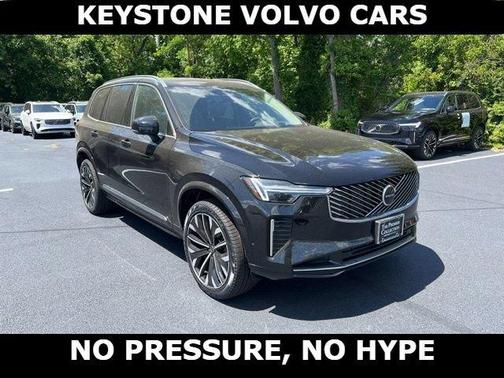 Onyx Black 2026 Volvo XC90 Plug-In Hybrid T8 Ultra 7-Seater