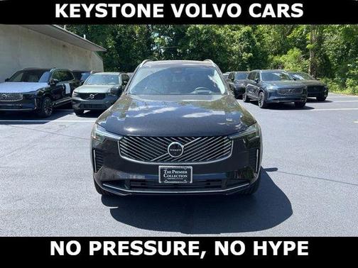 Onyx Black 2026 Volvo XC90 Plug-In Hybrid T8 Ultra 7-Seater