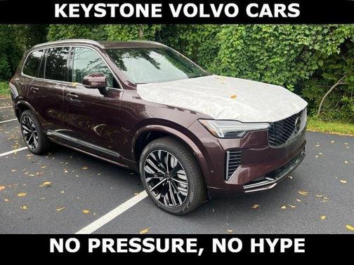 Mulberry Red 2026 Volvo XC90 Plug-In Hybrid T8 Plus 7-Seater