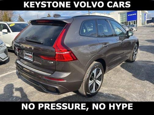 2025 Volvo XC60 Plug-In Hybrid T8 Core