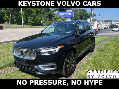 Onyx Black 2023 Volvo XC90 B6 Plus 7-Seater