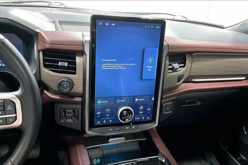 Star White Metallic Tri-Coat 2023 Ford Expedition Limited