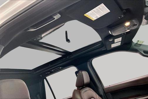 Star White Metallic Tri-Coat 2023 Ford Expedition Limited