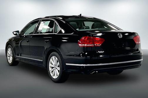 Black 2012 Volkswagen Passat 2.5 SEL