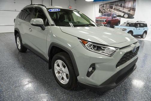 2019 Toyota RAV4 Hybrid XLE