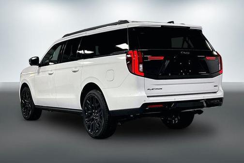 Star White Metallic Tri-Coat 2026 Ford Expedition Max Platinum