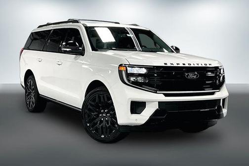 Star White Metallic Tri-Coat 2026 Ford Expedition Max Platinum
