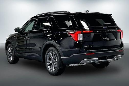 Agate Black Metallic 2026 Ford Explorer Active
