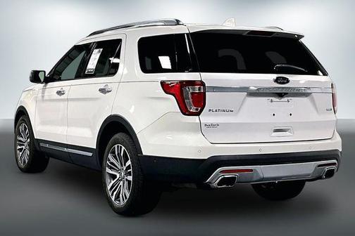 White Platinum Clearcoat Metallic 2017 Ford Explorer Platinum