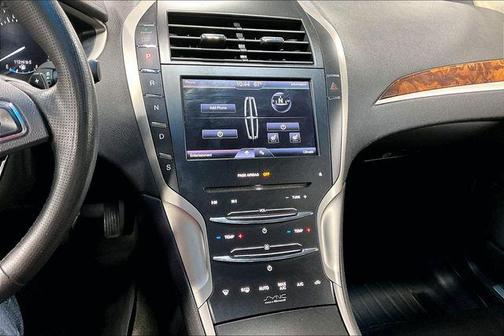 Smoked Quartz Metallic Tinted Clearcoat 2014 Lincoln MKZ Base
