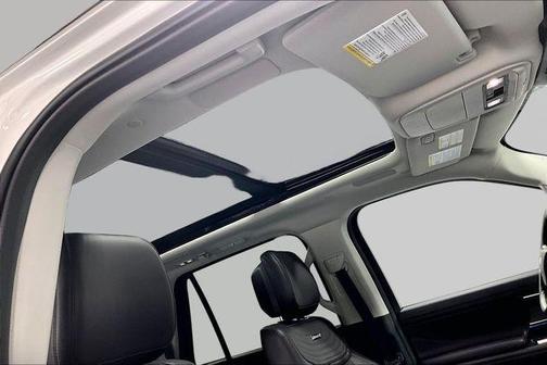 Star White Metallic Tri-Coat 2026 Ford Expedition Max Platinum