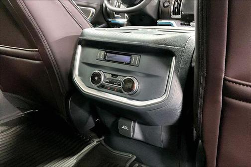 Star White Metallic Tri-Coat 2026 Ford Expedition Max Platinum