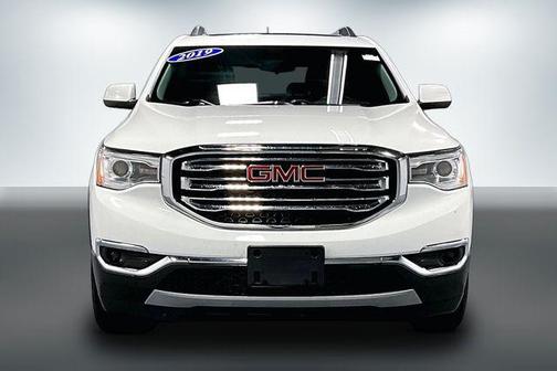 Summit White 2019 GMC Acadia SLE-2