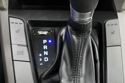 2019 Hyundai ELANTRA Value Edition