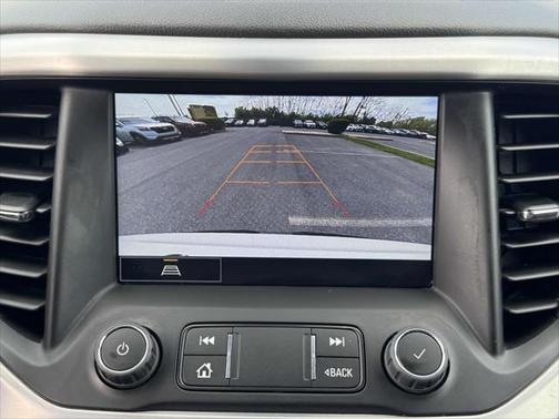 2023 GMC Acadia AWD SLT