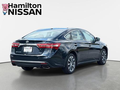 2018 Toyota Avalon XLE