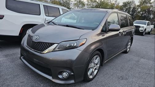 2012 Toyota Sienna SE