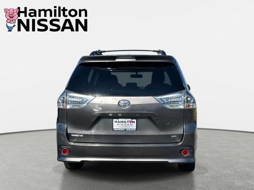 2012 Toyota Sienna SE