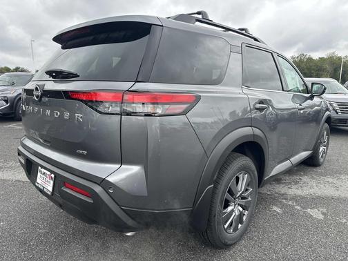 2025 Nissan Pathfinder SV 4WD