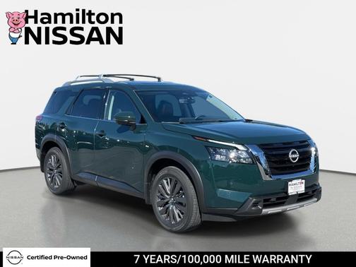 2025 Nissan Pathfinder SL