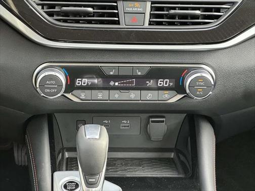 2025 Nissan Altima SR FWD